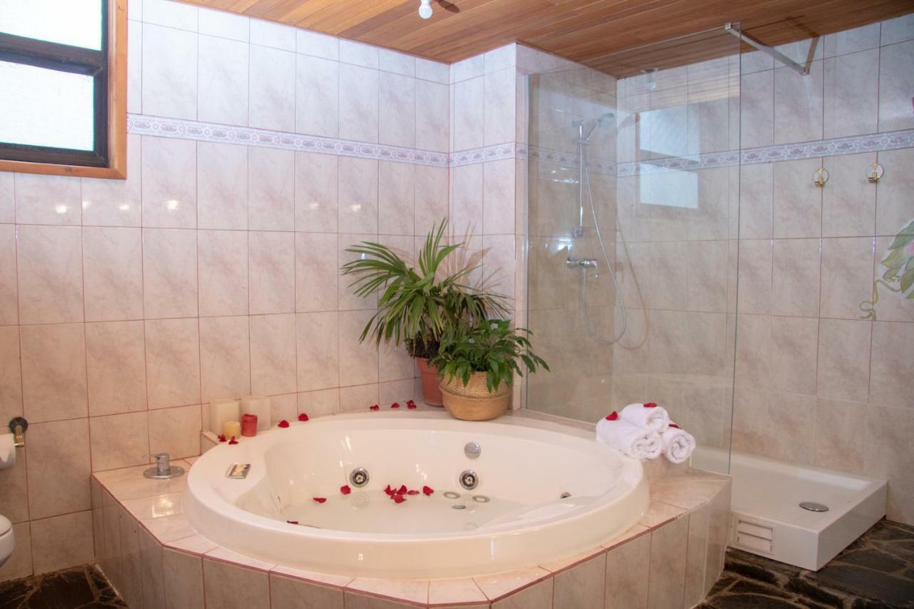 Hotel Casa Marron Villarrica Luaran gambar